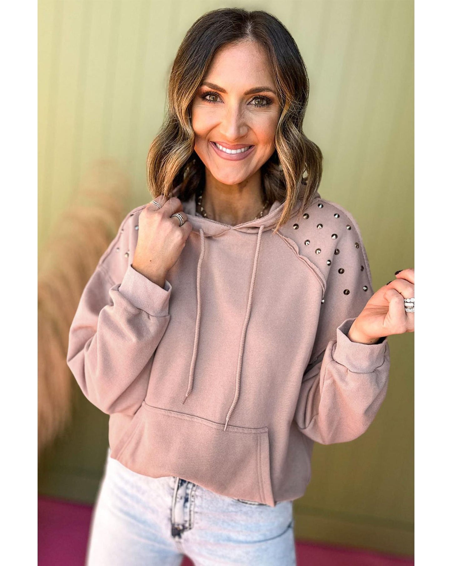 Fushia Solid Color Rivet Stud Raglan Sleeve Hoodie with Pocket - M