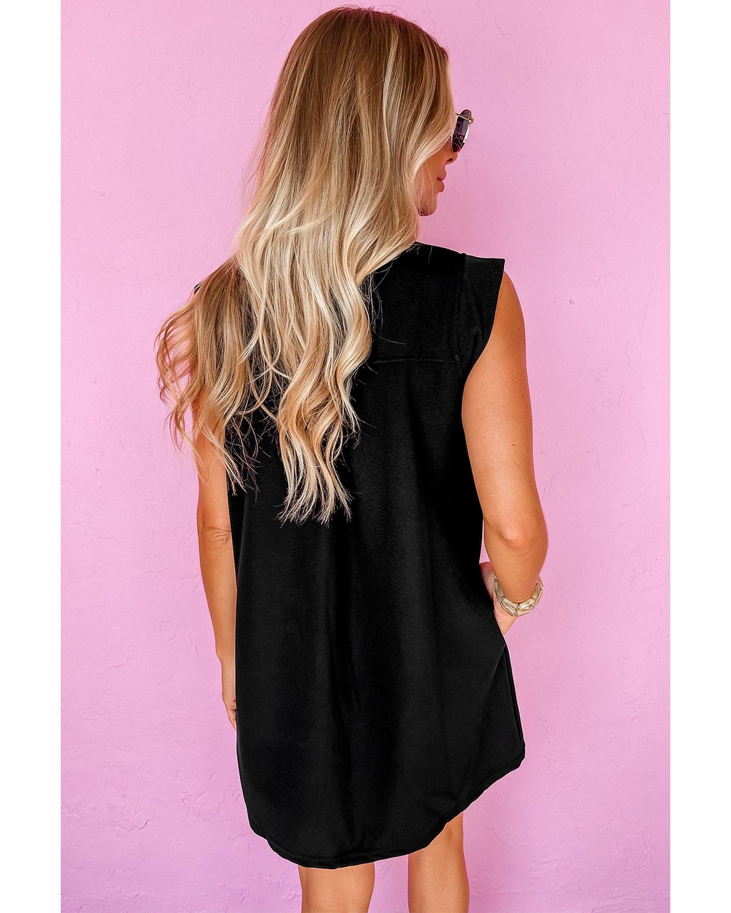 Black Solid Color Collared Slit Neck Sleeveless Mini Dress - L