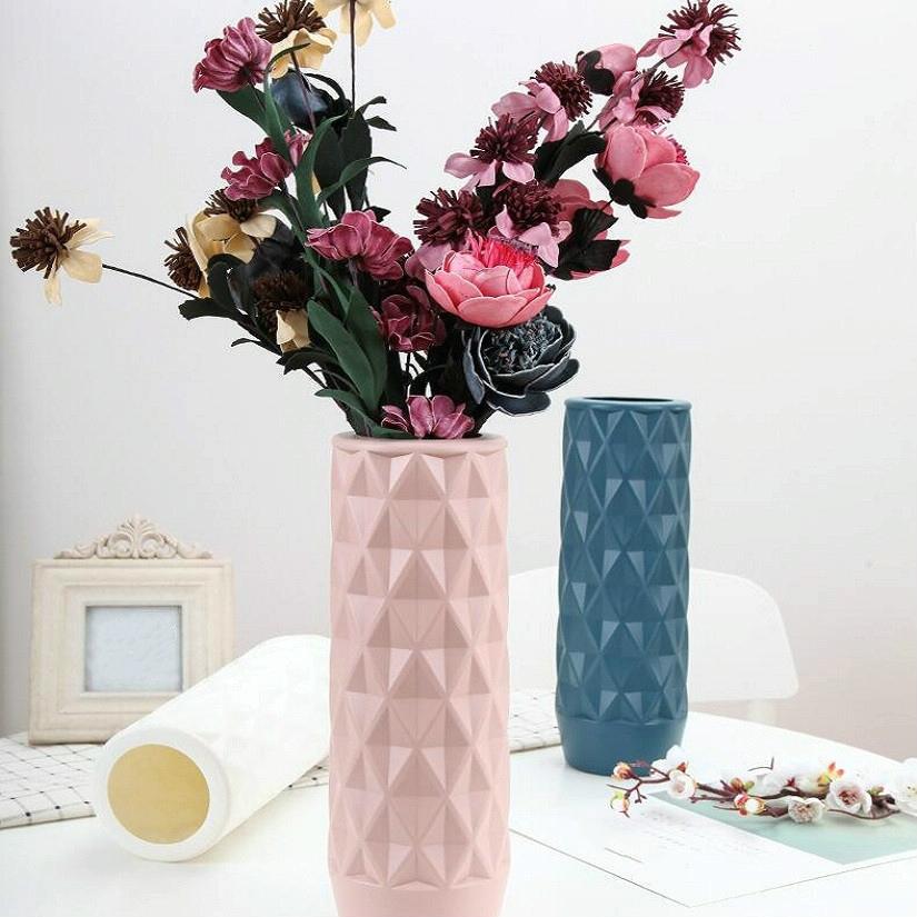 Creative Plastic Vase For Home Decoration - Flower Arrangement Container - Blue