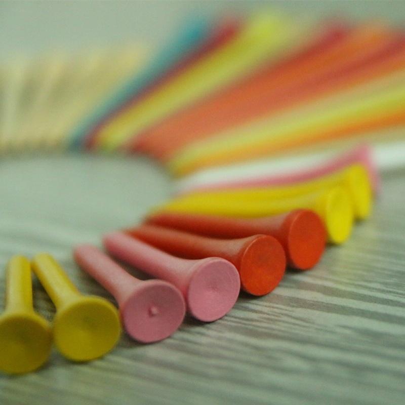 40 Wooden Golf Tees With Ball Holder - 70Mm