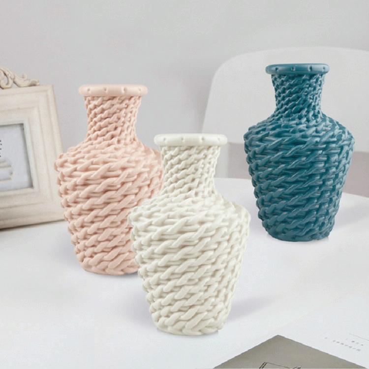 Versatile Plastic Vase For Fresh And Dried Floral Arrangements - Blue