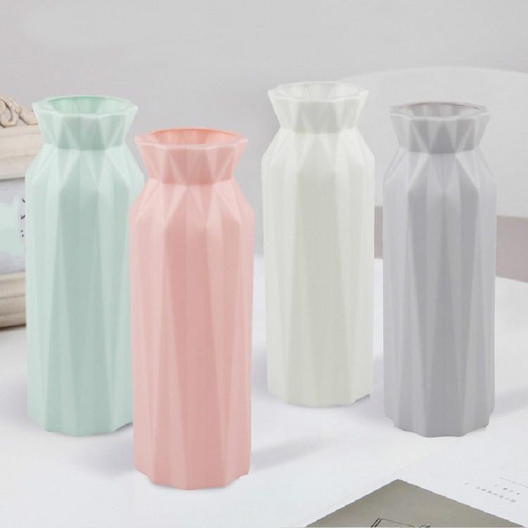 2-Pack Plastic Round Vases - Simple Anti-Fall Home Decor Ornaments - White