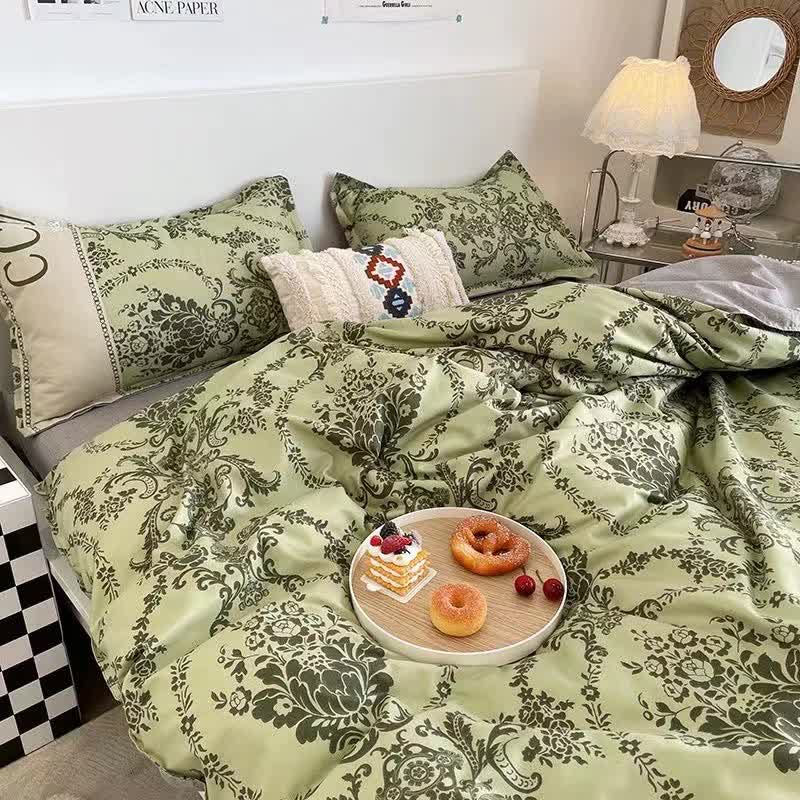 Green Floral 4-Piece Bedding Set - Soft and Lovely Bed Sheets (Quilt 180x220cm, Flat Sheet 230x230cm, Pillowcase 48x47cm*2)