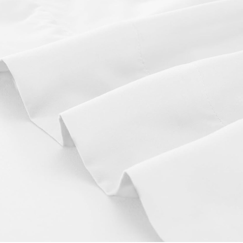 GOMINIMO 4 Pcs Bed Sheet Set 2000 Thread Count Ultra Soft Microfiber - King (White)