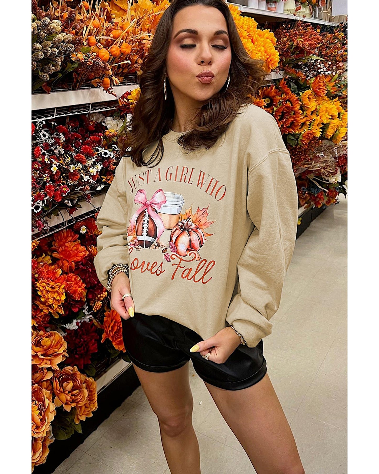Parchment Just a Girl Who Loves Fall Printed Sweatshirt - L