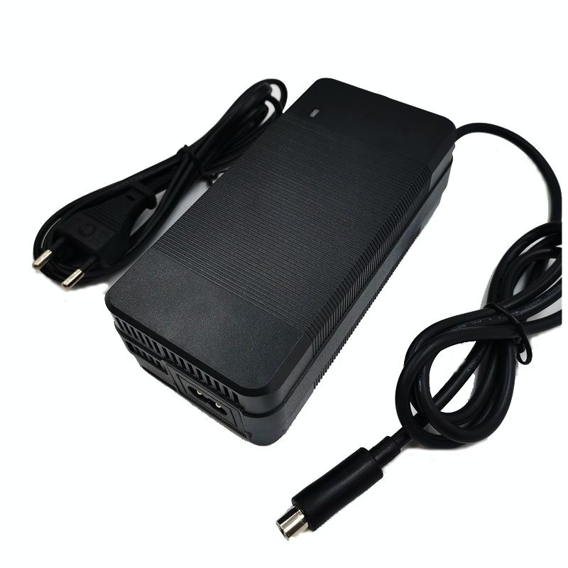 Electric Scooter Charger for 36v Lithium Battery - 42v 4a Fan Type