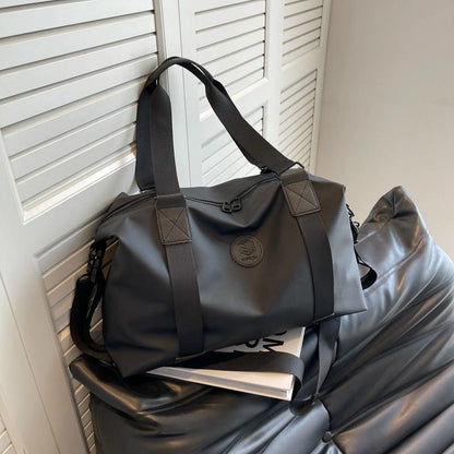 Travel-Ready Waterproof Sports Bag For Fitness - Black