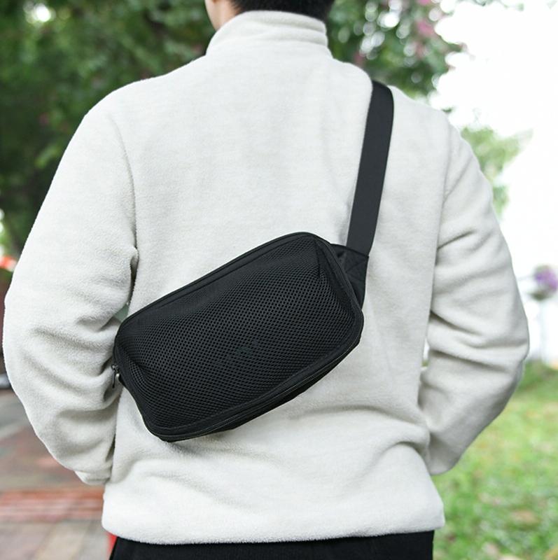 Bluetooth Speaker Messenger Bag for Jbl Flip / Ue Boom / Beats Pill - Black