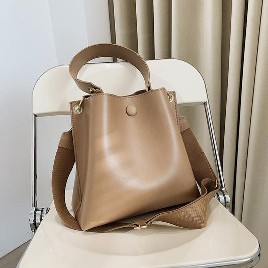 Retro Wide Strap Crossbody Bucket Bag For Women - Khaki