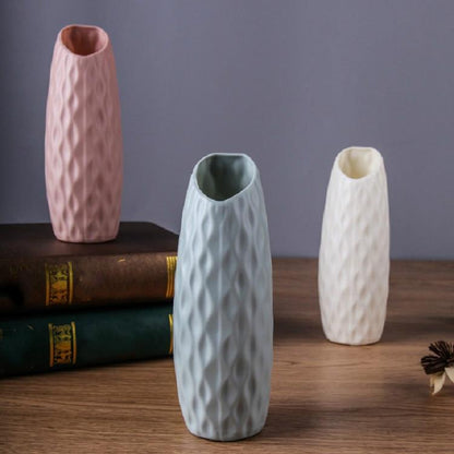 Sturdy Plastic Vase For Creative Display - Drop-Resistant - Pink