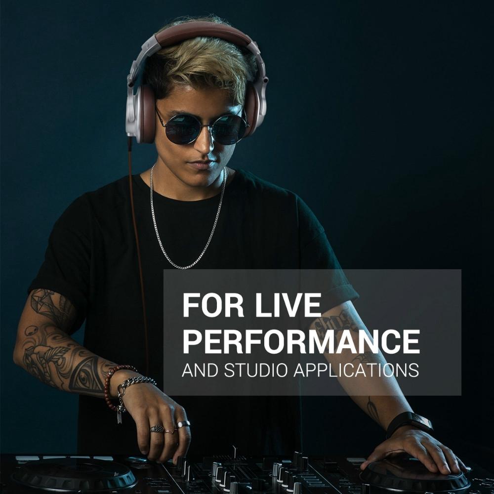 Noise-Cancelling Headset With Mic - Black