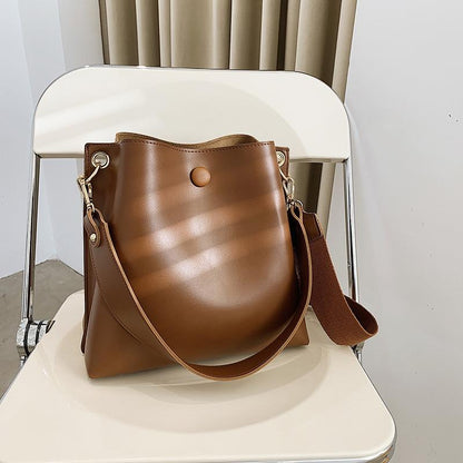 Retro Wide Strap Crossbody Bucket Bag For Women - Brown