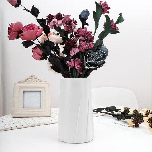 Creative Plastic Vase For Modern Decor - Simple Design - Milk White