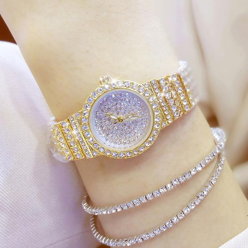 Starry Diamond Chain Women Wrist Watch - Golden Scale Surface