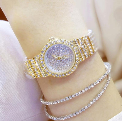Starry Diamond Chain Women Wrist Watch - Golden Scale Surface