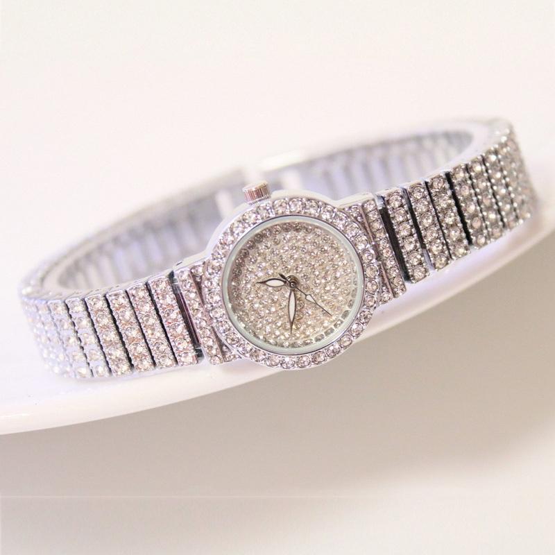 Starry Diamond Chain Women Wrist Watch - Golden Scale Surface