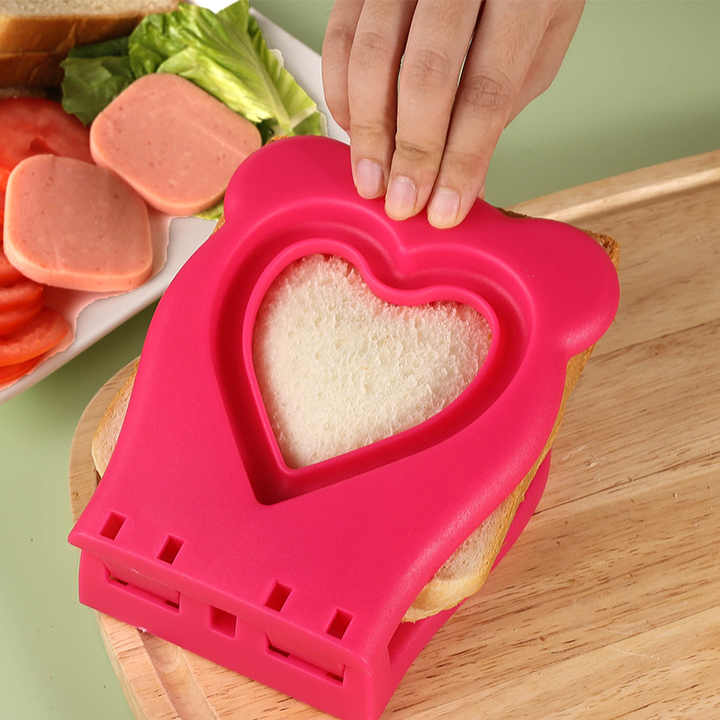 3 Pcs Green Heart Sandwich Maker Sealer - DIY Toast Pocket Bread Cutter & Sealer Mold (PP + 304 Stainless Steel)