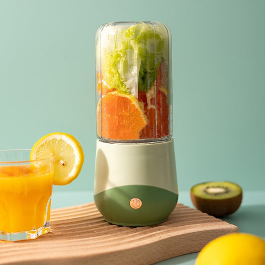 Green Portable USB Blender 500ml - Rechargeable Mini Juicer for Smoothies On-the-Go