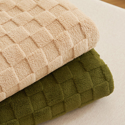 200*230CM Milky White Ultra-Soft Waffle Textured Plush Fleece Blanket - Large Cozy All-Season Throw for Bed & Sofa